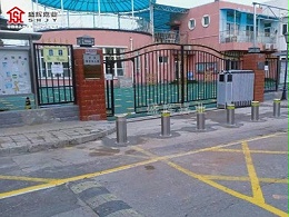 北京馨星幼儿园防撞升降柱【盛辉嘉业】阻车路桩厂家提供